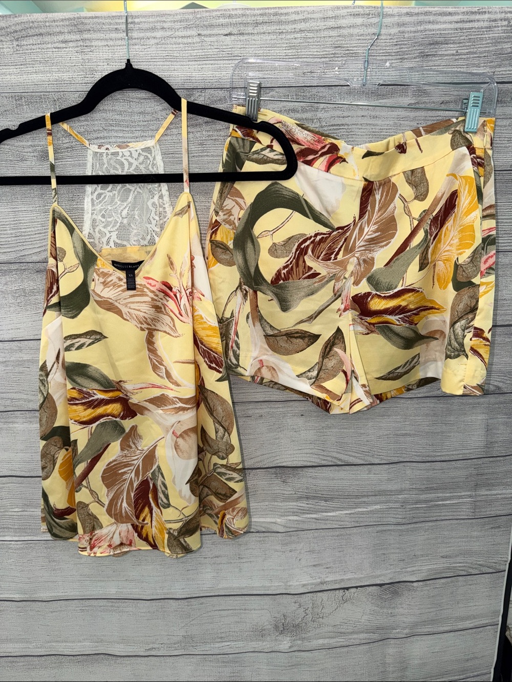 White House Black Market Yellow Tropical Leaf Print Top